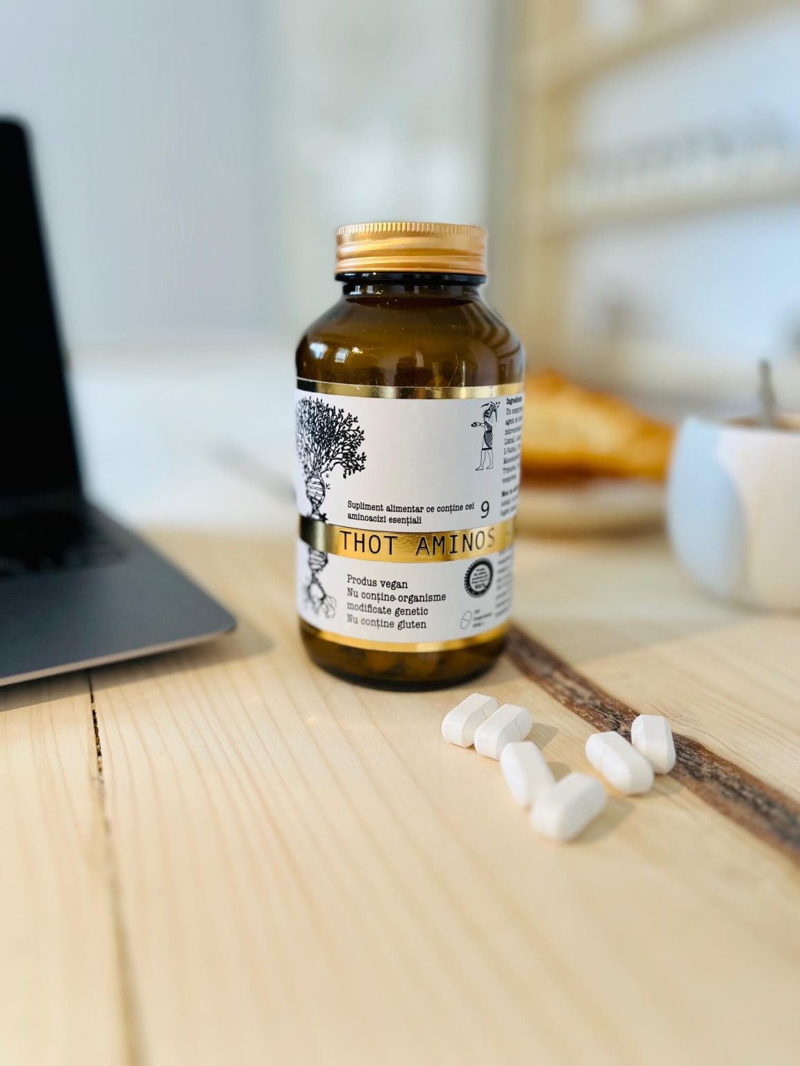 100% essential amino acids; plant based.